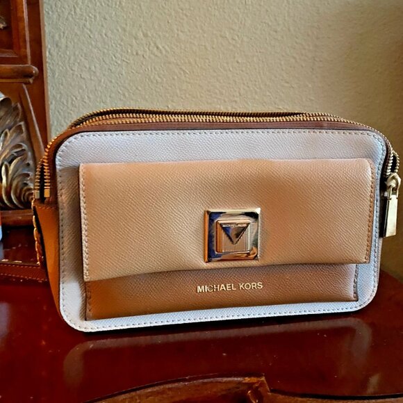 Michael Kors Handbag Purse Brown And Tan Leather Gold Women’s MK Logo - Picture 1 of 5